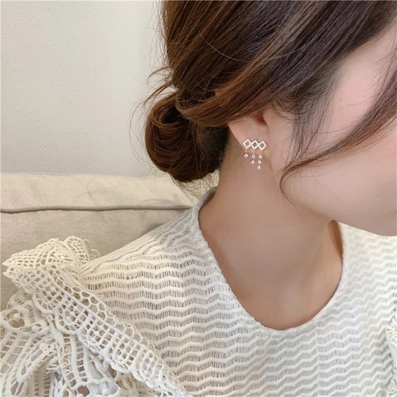 Diamond Shaped Crystal Earrings with Tassels - Picture 3 of 16